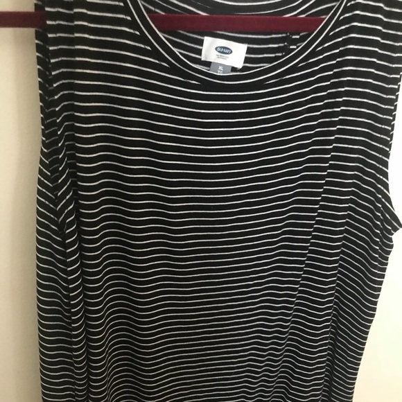 Old Navy Tops - Black and White Tank Top with Open Back